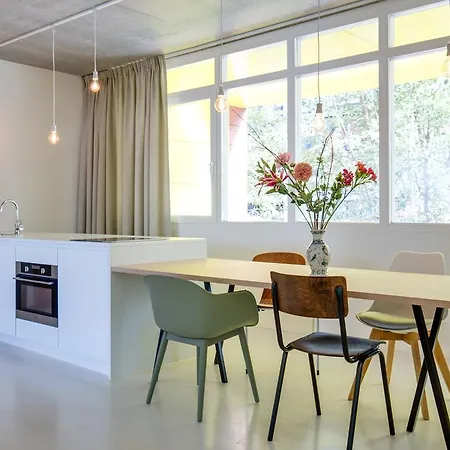 Kaai 4 * Amsterdam